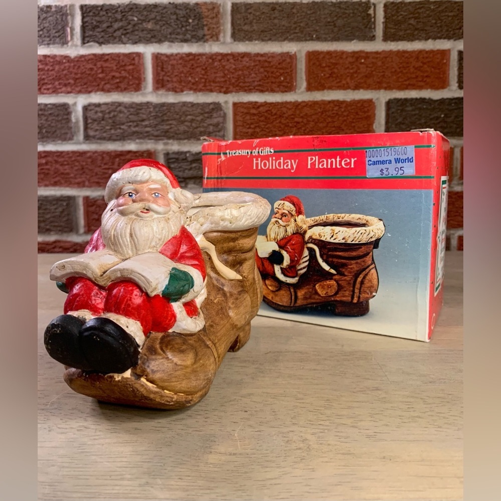 Vintage‎ Artmark’s Christmas Santa w/Book Sitting on Ceramic Boot Shoe Planter